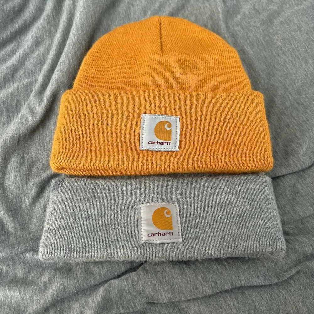 2 Carhartt Beanies